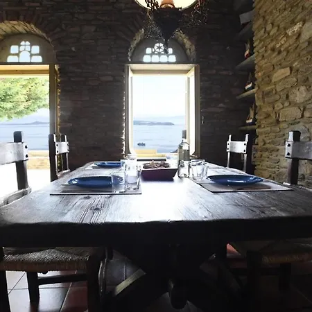 Theassis Apartment Arnados