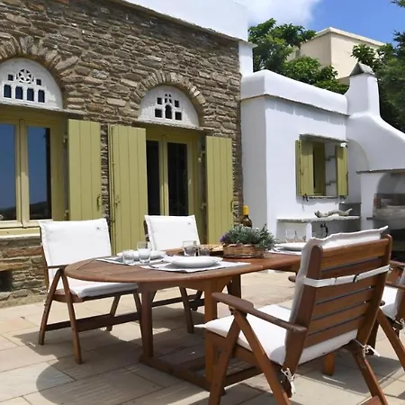 Apartment Theassis Arnados